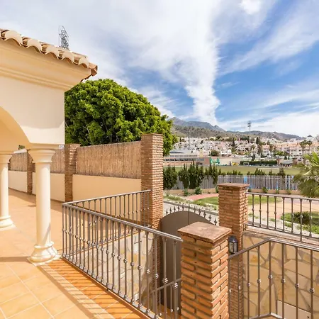 Oliva - Luxury Redesign & Private Pool *