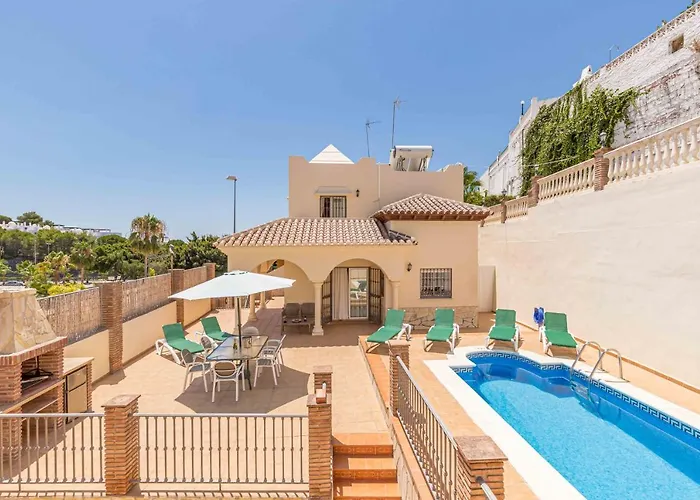 Oliva - Luxury Redesign & Private Pool Villa *