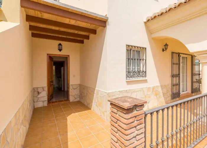 Oliva - Luxury Redesign & Private Pool Villa