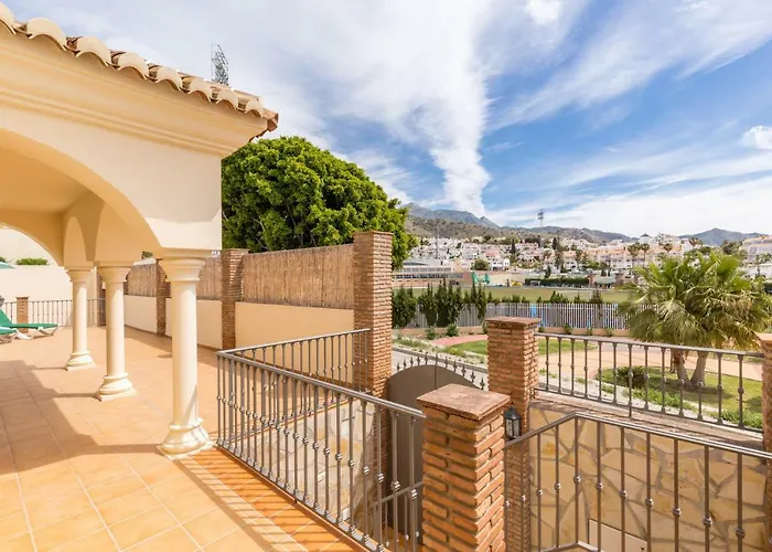 Oliva - Luxury Redesign & Private Pool *