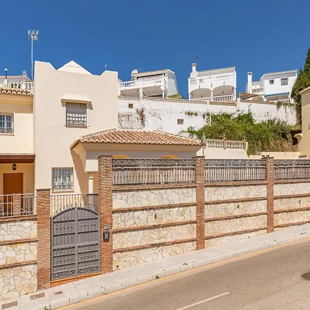 Oliva - Luxury Redesign & Private Pool Villa Nerja